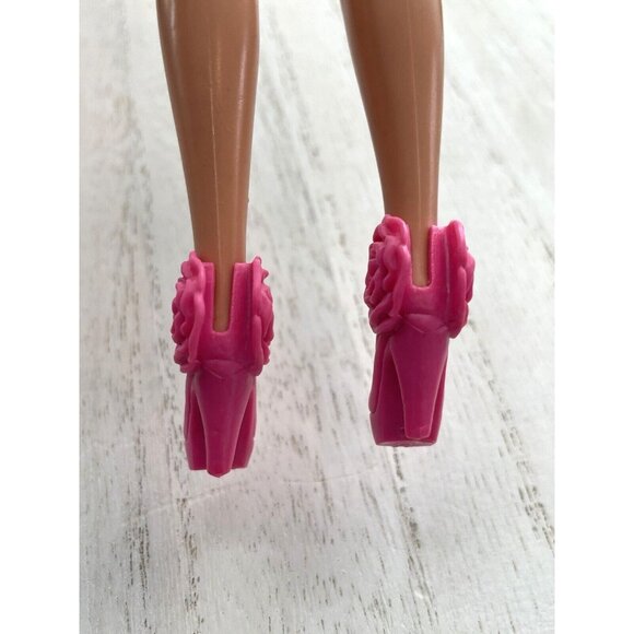 Barbie Doll Shoes Pink Strappy High Heels Roses Arched Feet - Picture 4 of 7